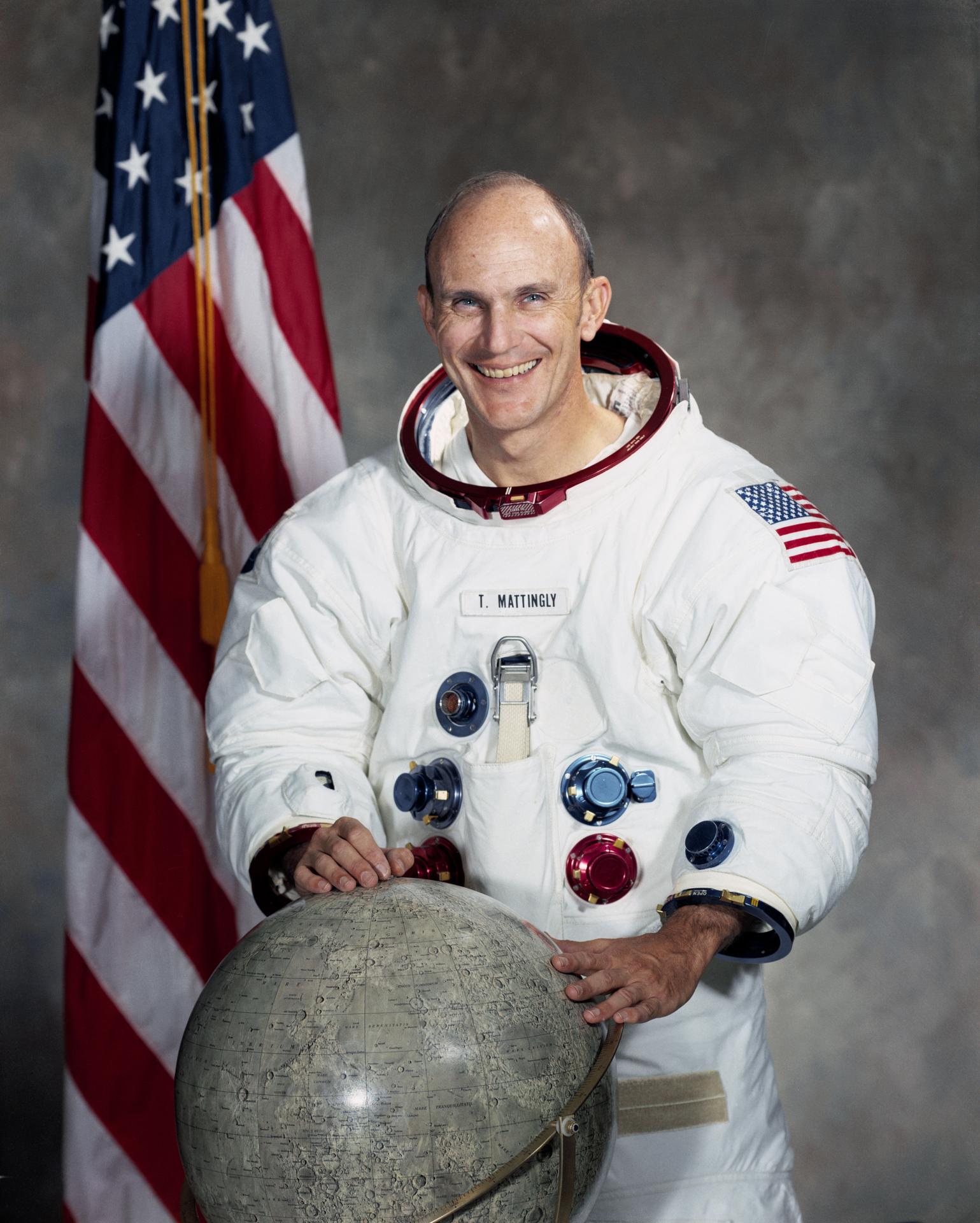 Ken Mattingly — NASA arşiv fotoğrafı.