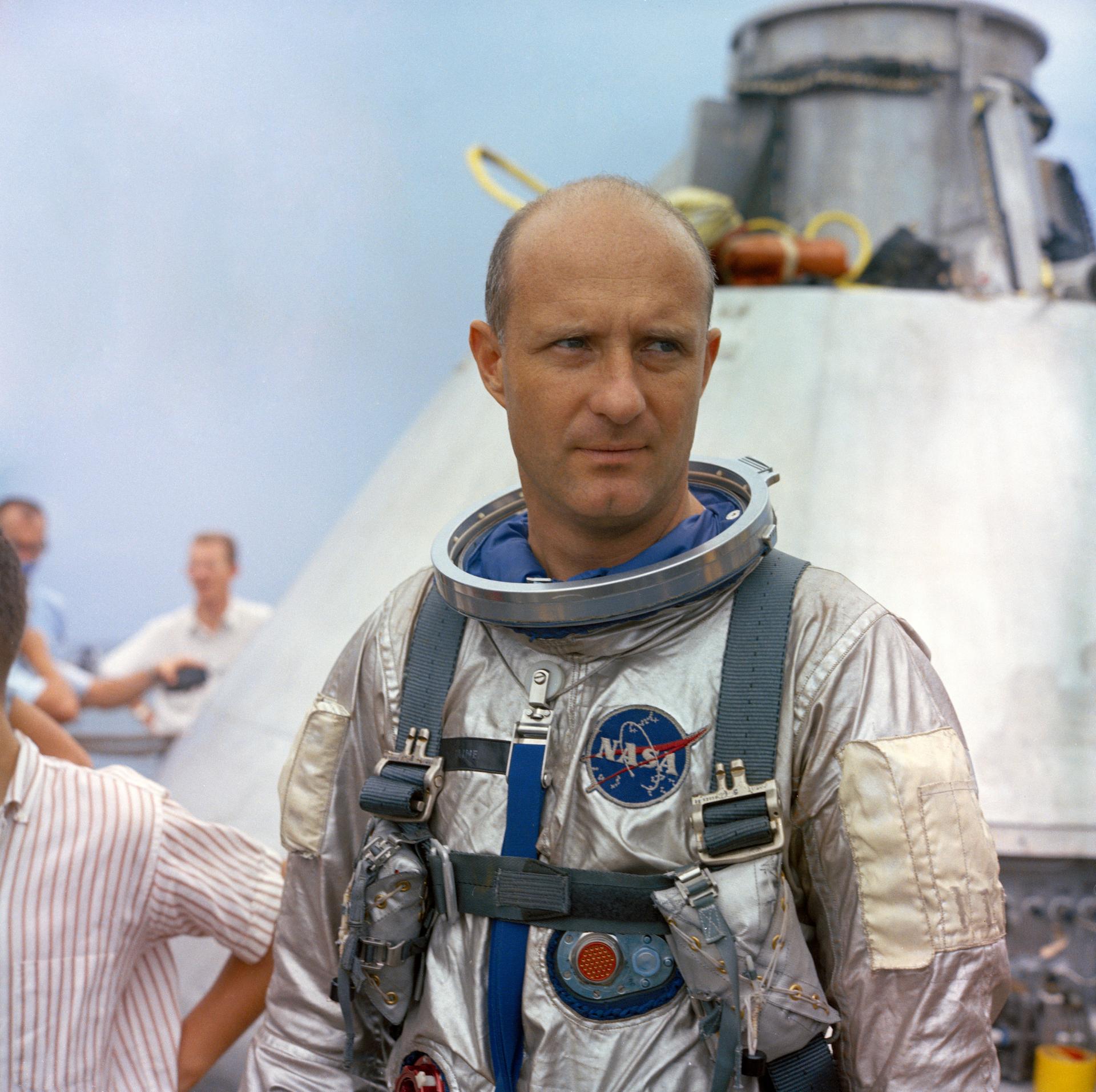 Thomas P. Stafford — NASA arşiv fotoğrafı.