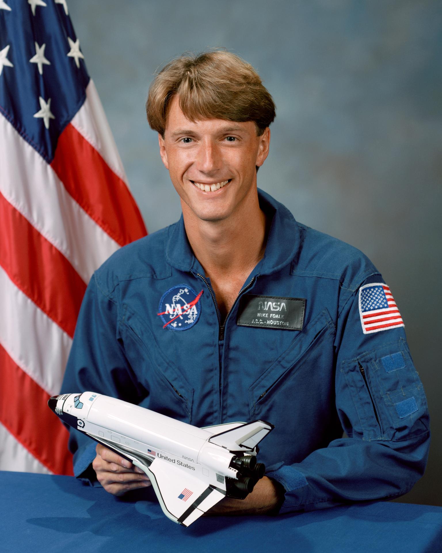 Michael Foale; NASA arşivindeki astronot portresi.