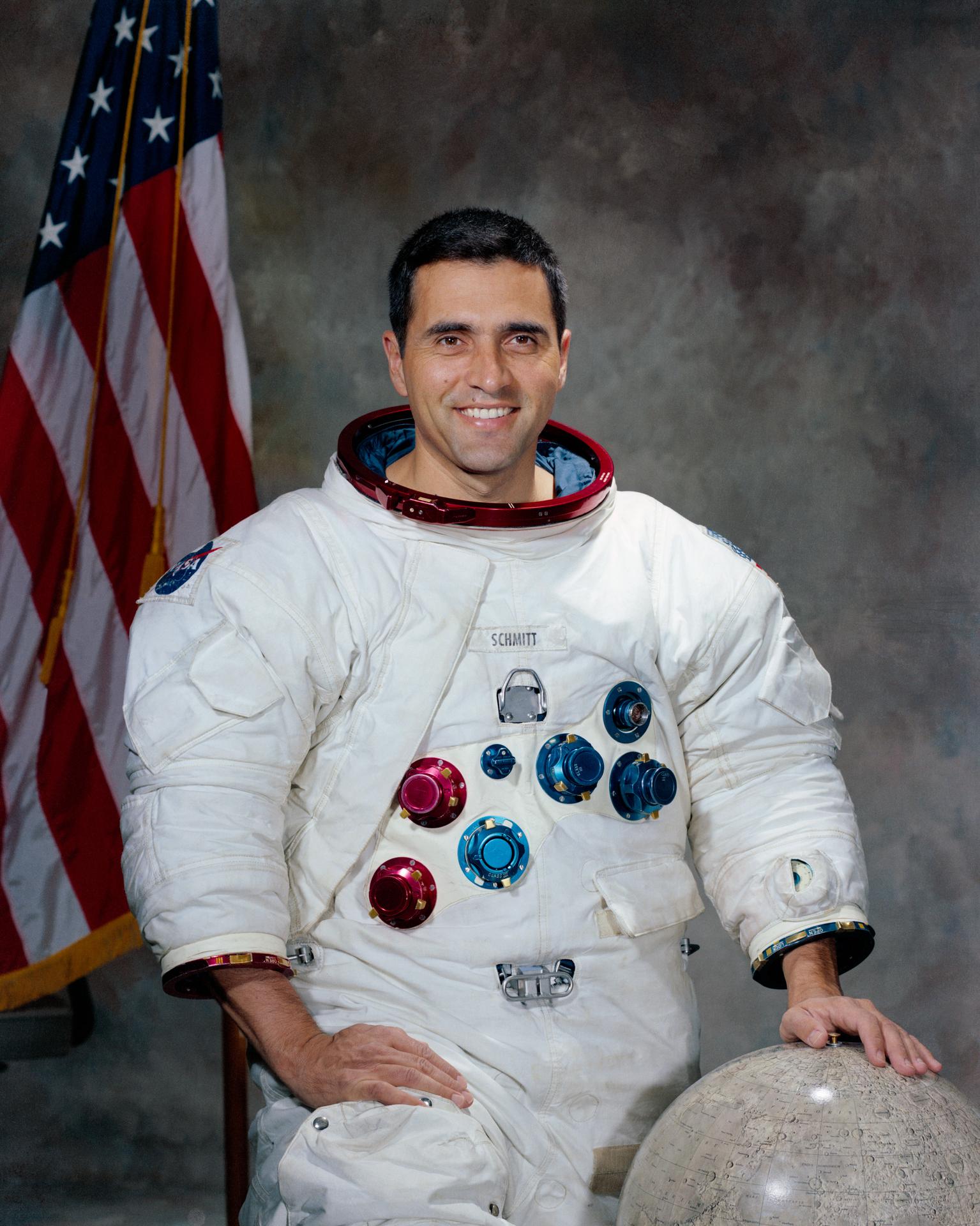 Harrison Schmitt’in NASA astronot portresi.